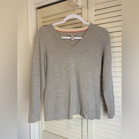 Banana Republic Women's Extra Fine Merino Wool V-Neck Sweater Size S Gray - Picture 1 of 3